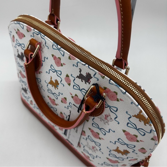 Disney Parks Aristocats Ann Shen Dooney & Bourke Satchel Bag Marie Berlioz (NWT) - Picture 5 of 13